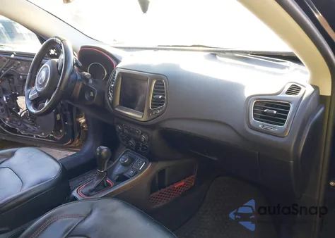 2018 Jeep Compass Trailhawk 4X4 from USA, damaged, VIN 3C4NJDDB9JT366582